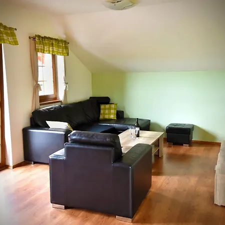 Apartment Restaurace 16 Horka u Stare Paky
